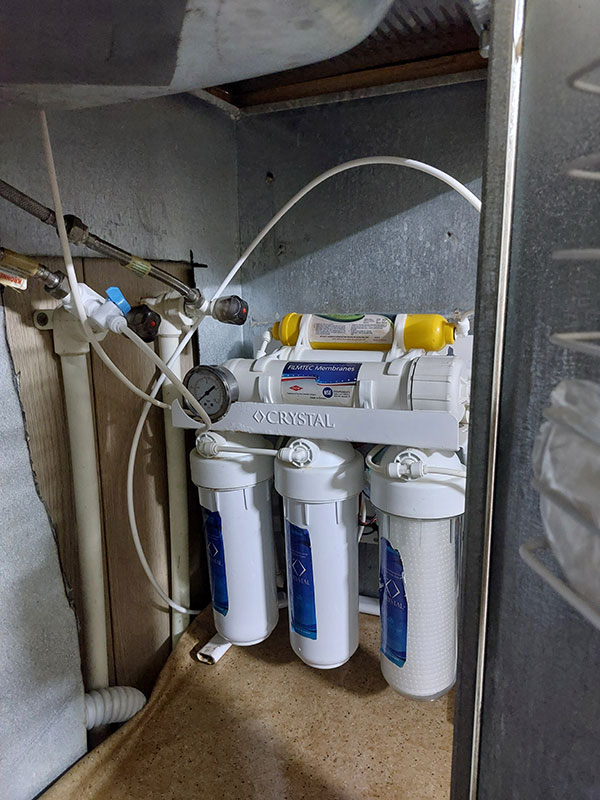 روحانی 5 تاریخ 3 شهریور تعویض فیلتر های تصفیه آب مشتری | سرویس آب شیرین کن در قم