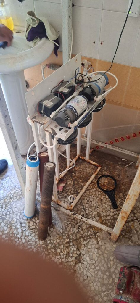 پروژه تعمیر و تعویص فیلتر های دستگاه تصفیه آب در قم